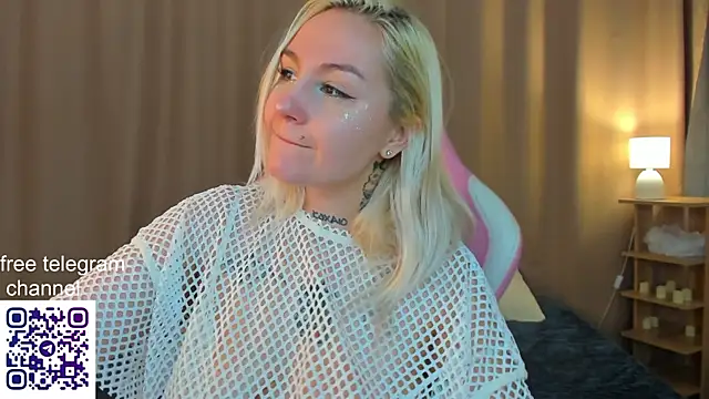 Debbie_Taylor's cam snapshot