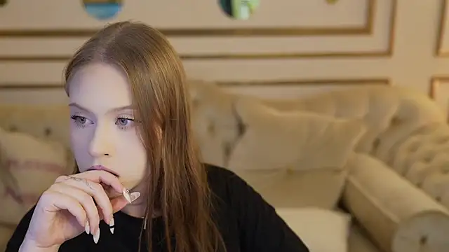 Esmie_Smile live sex cam