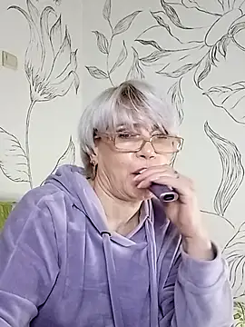 Catty_Lady's cam snapshot