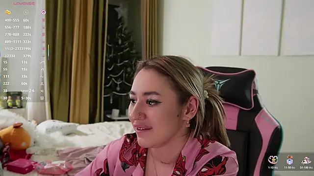 Fiona-Love live sex cam