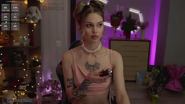 ManiFreyja's cam snapshot