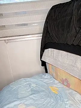 KimPielCanela live sex cam