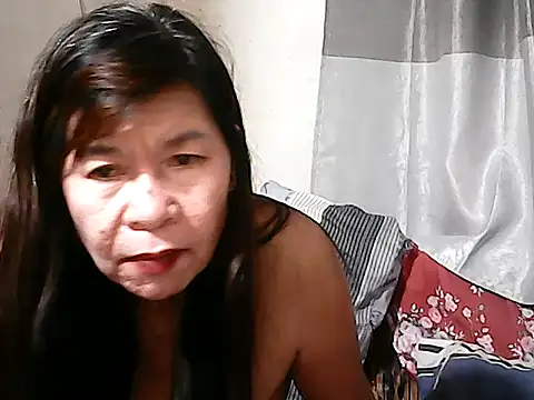 Hottestsexxy_Elynnn's cam snapshot