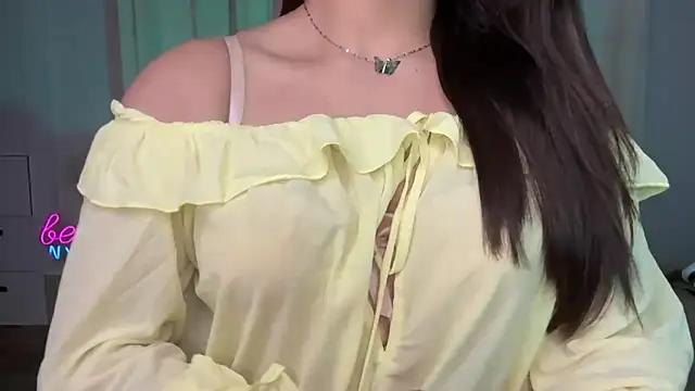 Laila_on_Fire's cam snapshot