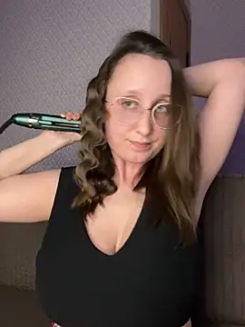 Lally_Girasole's cam snapshot