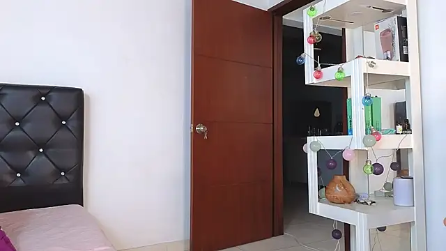 tatiana_big_ass_boobs's cam snapshot