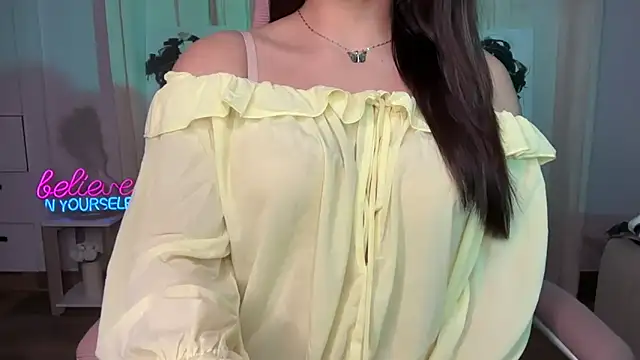 Laila_on_Fire's cam snapshot