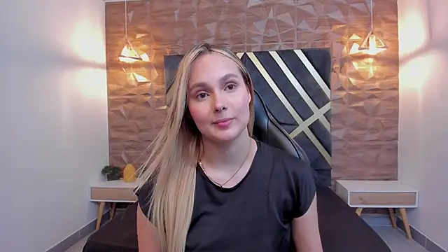 Emmaa_white_'s cam snapshot