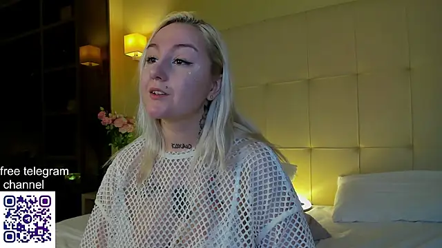 Debbie_Taylor's cam snapshot