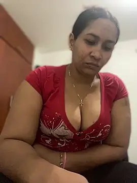 Carola-Ross live sex cam