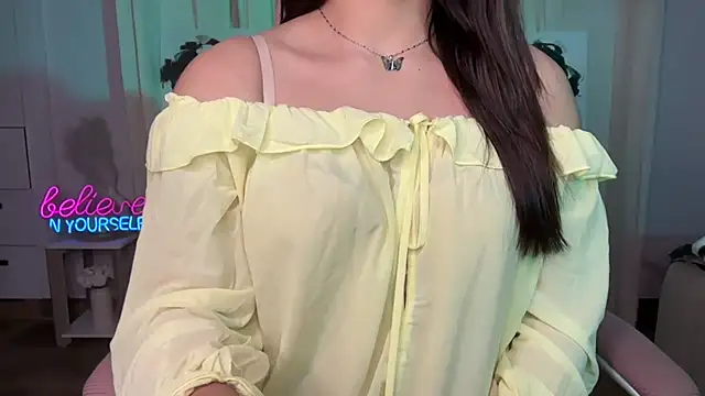 Laila_on_Fire's cam snapshot