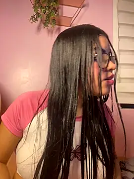 PrettyDafnne's cam snapshot