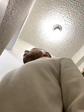 JuanZapata33 live sex cam