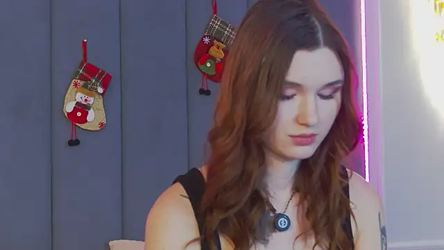 CrystalBrooks live sex cam