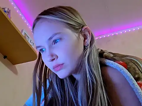 KarinRobertson's cam snapshot