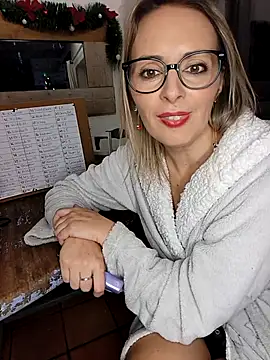 Jade_Emeraud's cam snapshot