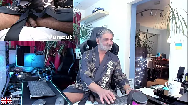 OnlineBossUK's cam snapshot