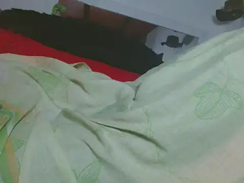 YuliFox live sex cam