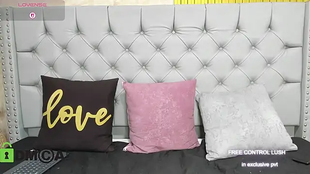 Skarlet_04 live sex cam