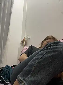 kitty-20x's cam snapshot