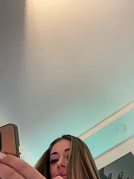 IsabellaEtthan's cam snapshot