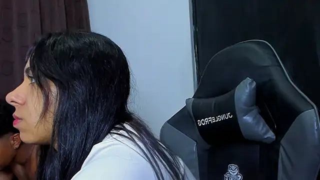 violet_and_myers live sex cam