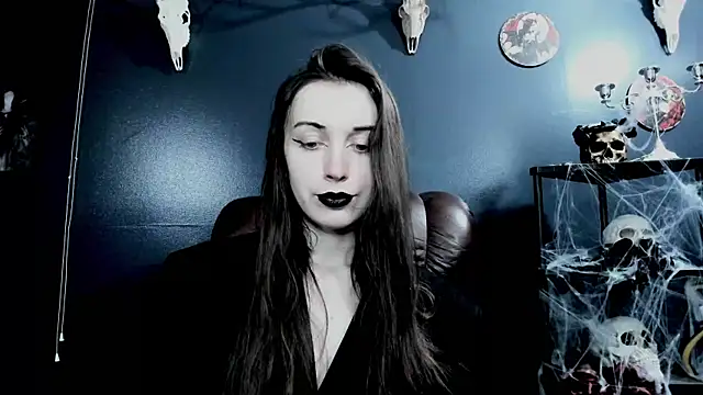 ToxicDomme live sex cam