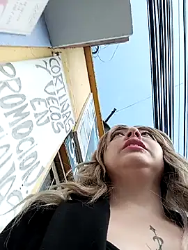 madelaine- live sex cam