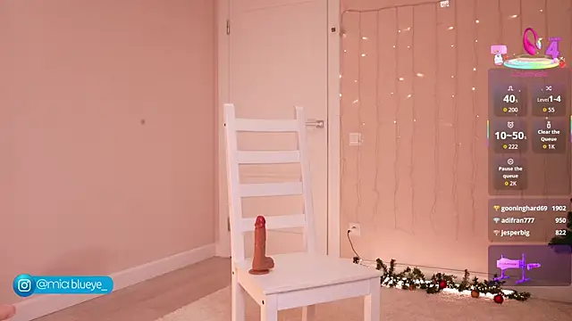 Miablueye live sex cam