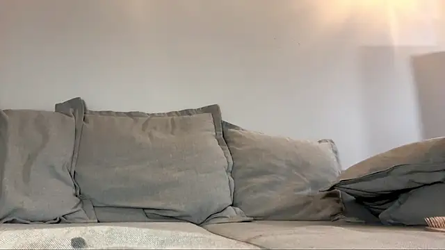 EIeniVanwart live sex cam