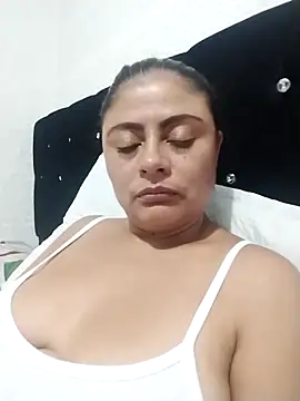 ElizabethWeil's cam snapshot