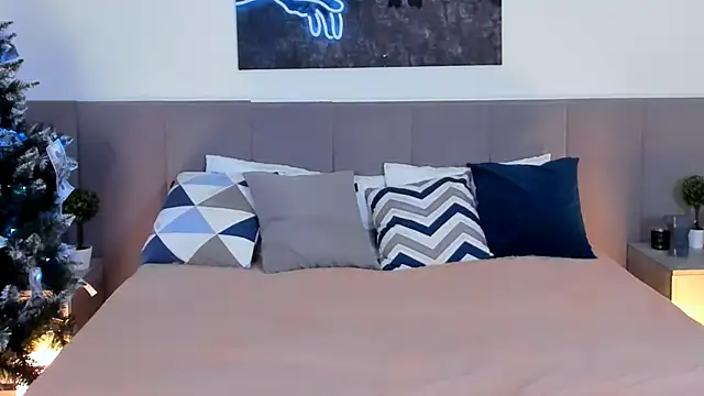 SugarWhisper's cam snapshot