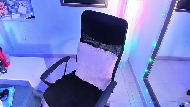 Karlagonzales_ live sex cam