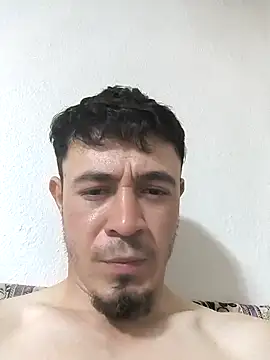 Paploesco026's cam snapshot