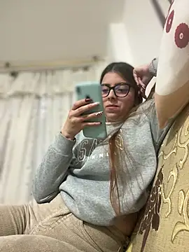 Cloew_Marz live sex cam