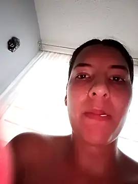 Bonny_Klote live sex cam