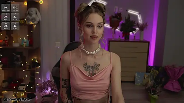 ManiFreyja's cam snapshot