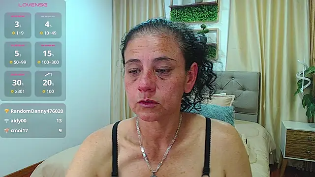 sasi_luna's cam snapshot