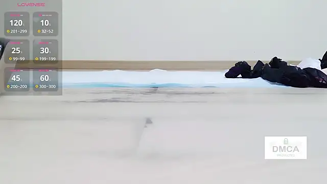 Vicki-66 live sex cam