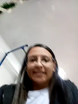 bri_ali's cam snapshot