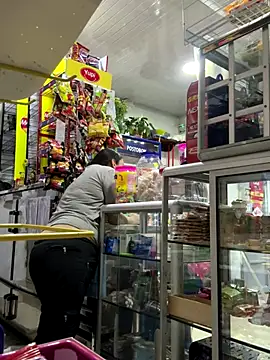 IAM_VALERI's cam snapshot