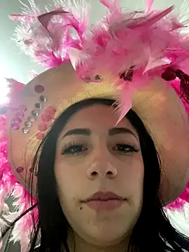 luna_ef_'s cam snapshot