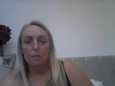 theblondecocklover's cam snapshot