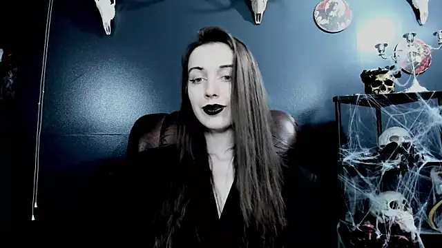 ToxicDomme live sex cam