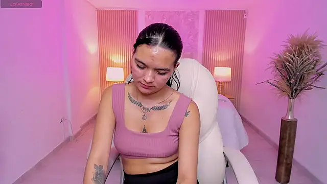 sara_jjones's cam snapshot