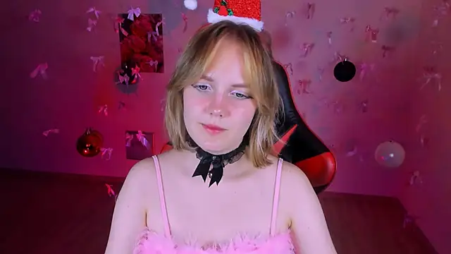 madeline_doll's cam snapshot