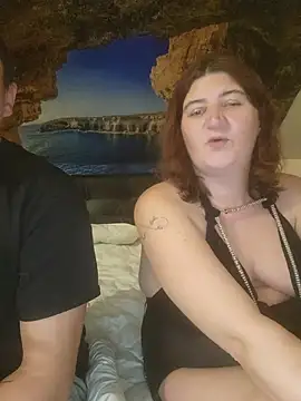 Leilacrystal live sex cam