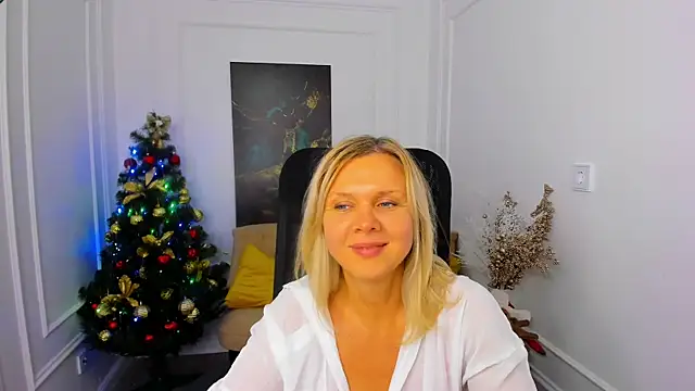 AgathaKlouin live sex cam