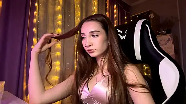 HollyPaw's cam snapshot