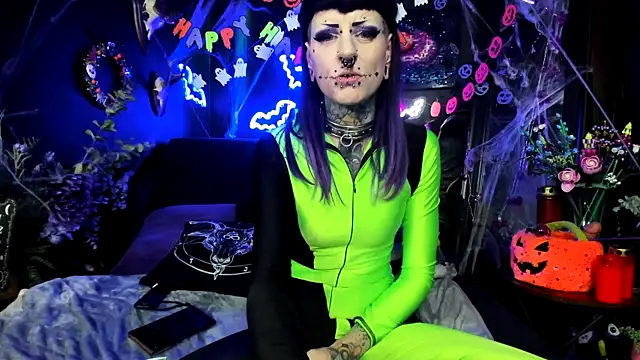 Purple_Coffin666's cam snapshot